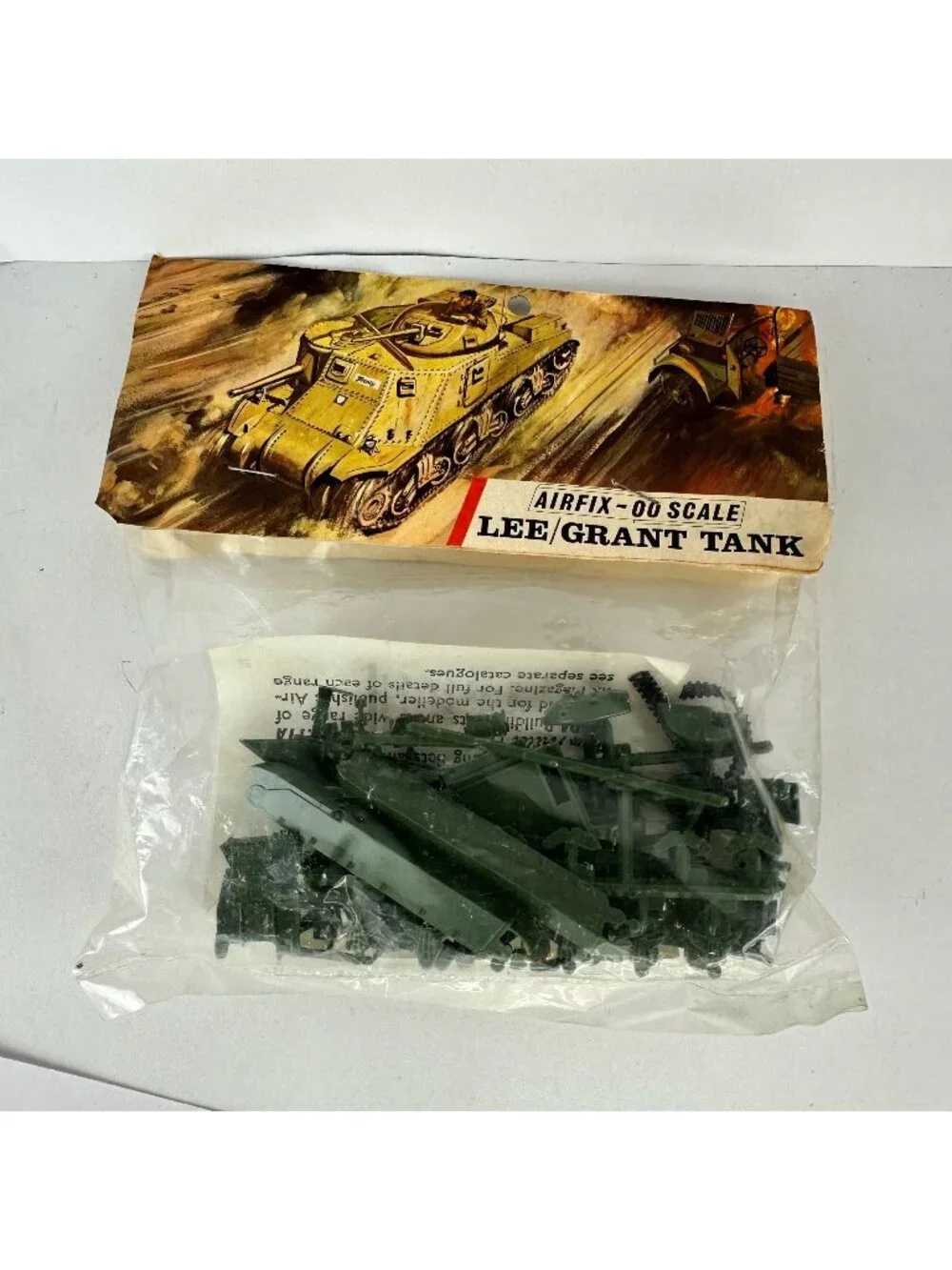 Vintage Airfix 00 Scale Lee/Grant Tank Model Kit M3 General Lee WWII